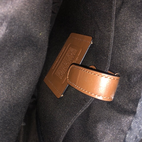 Men’s Coach Flight Bag. - Picture 4 of 5